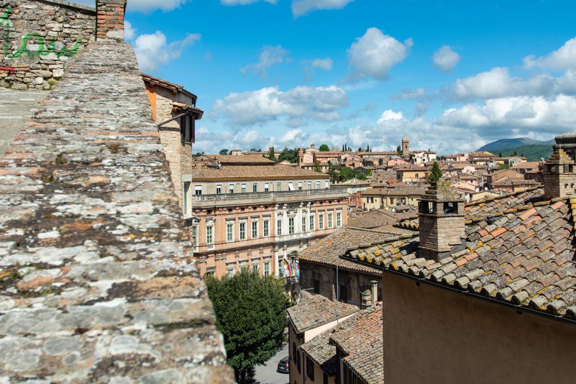 Wellstay Perugia Downtown ภายนอก รูปภาพ